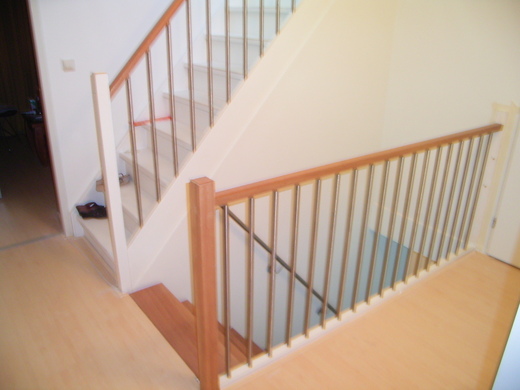 Houten balustrade binnen