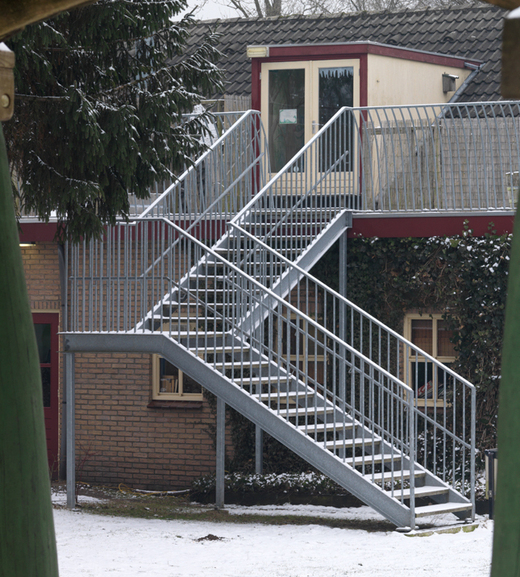 Buitentrap RVS met draai