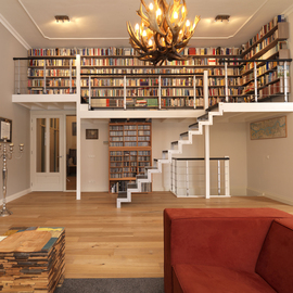 Designtrap zwarte treden