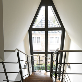 Designtrap halve draai