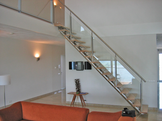 Onderboomtrap van rvs met glashek