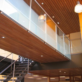 RVS trap met balustrade