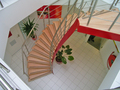 Engelse wenteltrap houten treden
