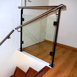 Glazen balustrade
