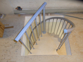 Zoldertrap met houten treden