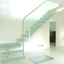Middenboom design trap van glas