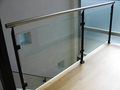 Glazen balustrade bordes