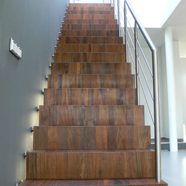 Houten muizentrap dicht