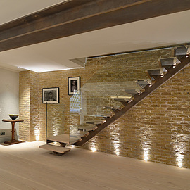 Luxe trappen met onderboom