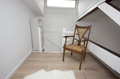 Witte houten kwartslag trap ST64