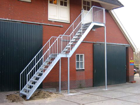 Industrietrap aan boerderij BVT29