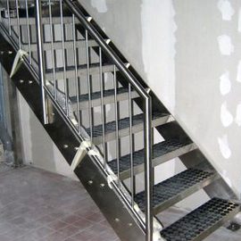 Steektrap met noppen IVT21