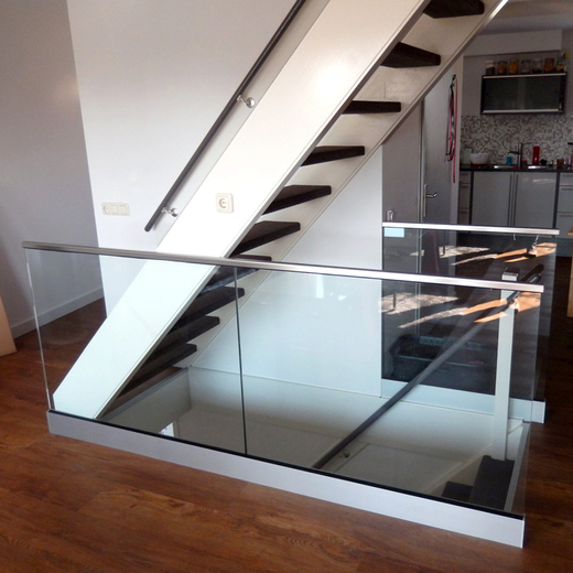 Glazen balustrade met rvs leuning BAL41