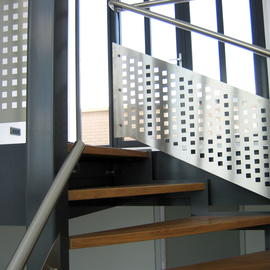 Balustrade met geperforeerde rvs plaat BAL48