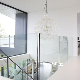 Strakke glazen balustrade BAL62
