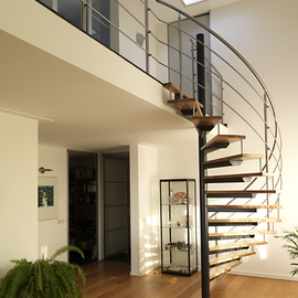 Moderne spiltrap in bedrijf SWT56