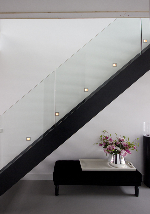 Vrijdragende glasbalustrade met verlichting BAL64