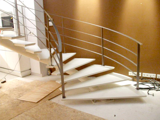 Design middenboom, grote treden en curve MDB25