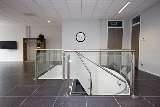 RVS balustrade met glas BAL66
