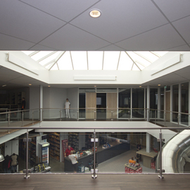 RVS balustrade met glas in winkel BAL67