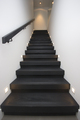 Moderne strakke houten trap ST69