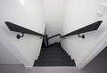 Moderne houten keepboomtrap ST70