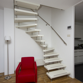 Draaiende designtrap DRT06