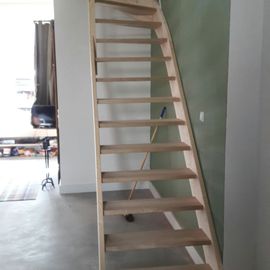 Open trap met bovenkwart KWT31